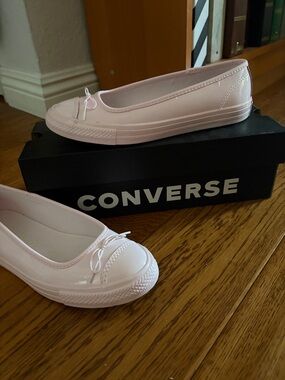 coquette baby pink converse slip ons new with box